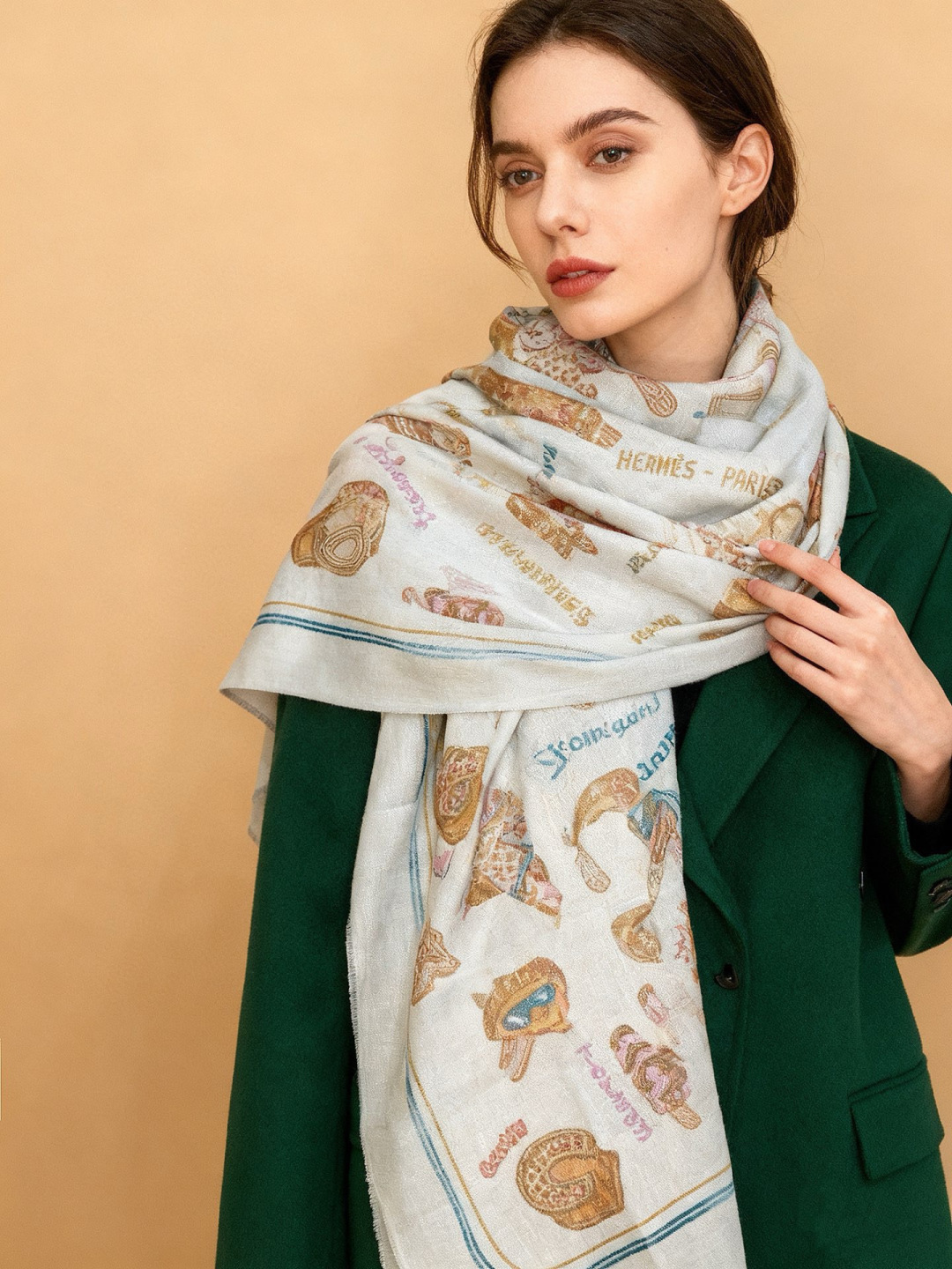 会发光发亮的围巾 新款🆕🏇🏇买了都说好看‼️推荐💕顶级工艺超值‼️爱马仕专柜爆款🎁💟立体呈现图案纹路实物