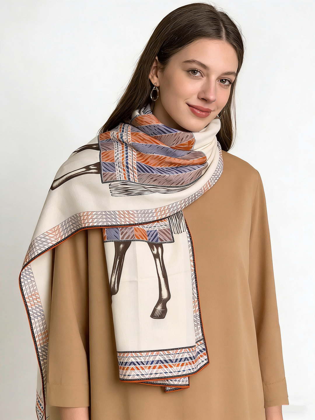 ✨✨【双面同色 丝绒款】H家羊绒新款 买了都说好看‼️推荐💕【骏马披挂 140】羊绒方巾‼️H家ZG爆款