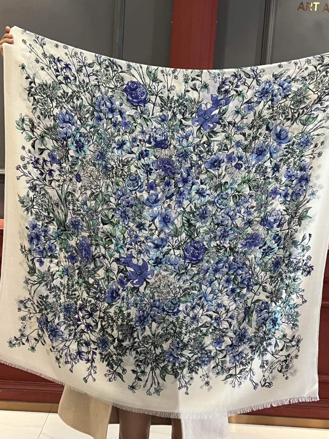 会发光发亮的围巾💃🏻💃🏻D家【D花香明媚】‼️抢‼️VIP推荐 ‼️👍下手一定要快【高端 大爱 ‼️纯羊