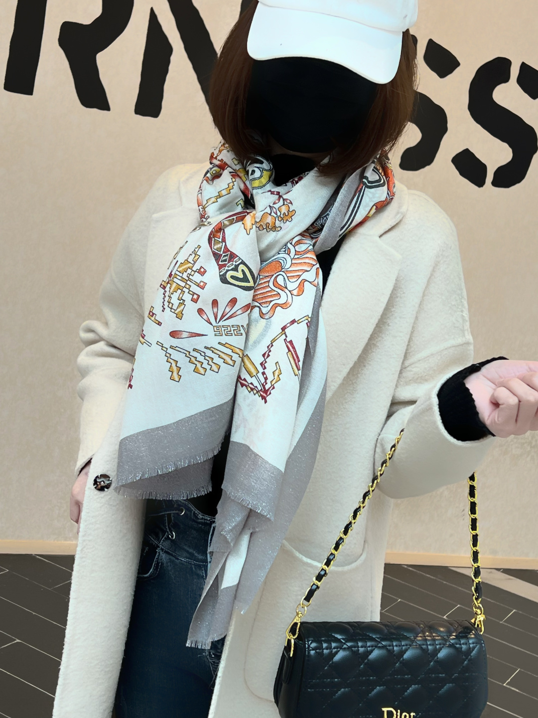 会发光发亮的围巾 爱马仕 专柜同步 买了都说好看羊绒印花‼️推荐💕顶级工艺超值‼️爱马仕专柜爆款🎁🎁羊绒