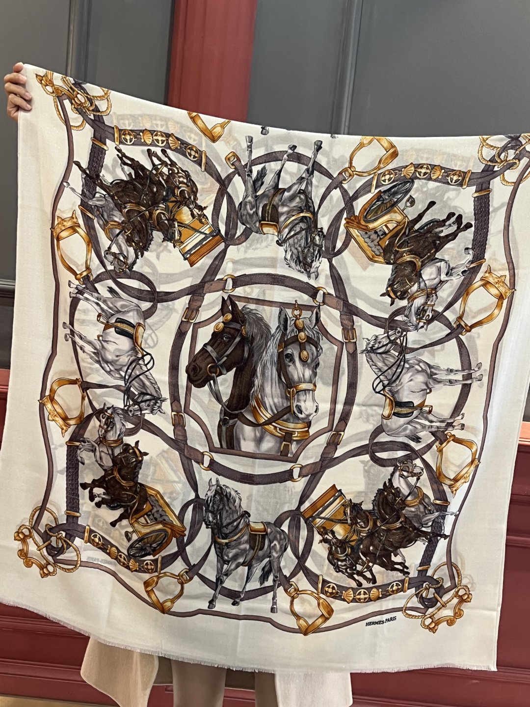 会发光发亮的围巾 新款🆕🏇🏇买了都说好看‼️推荐💕顶级工艺超值‼️爱马仕专柜爆款🎁💟立体呈现图案纹路实物