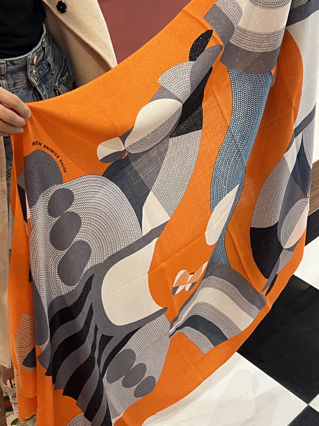 会发光发亮的围巾 新款🆕🏇🏇买了都说好看‼️推荐💕【小马跳跃】顶级工艺超值‼️爱马仕专柜爆款🎁💟立体呈现