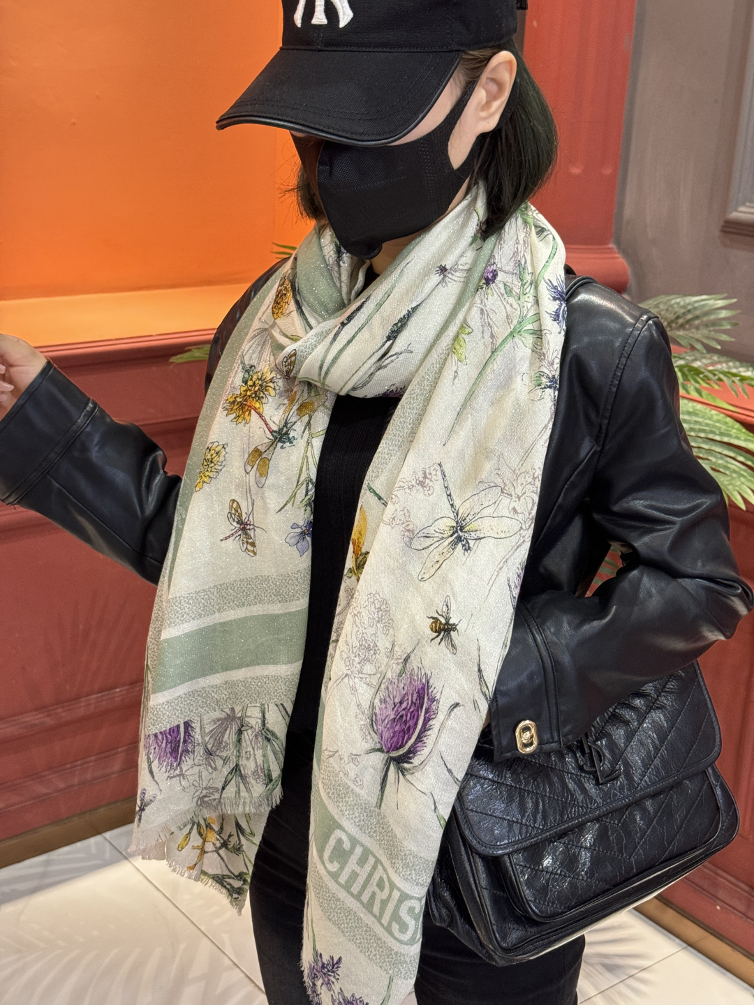 （会发光发亮的围巾）💃🏻💃🏻D家【D太阳女神银丝长巾】‼️抢‼️VIP推荐 ‼️👍下手一定要快【高端 大