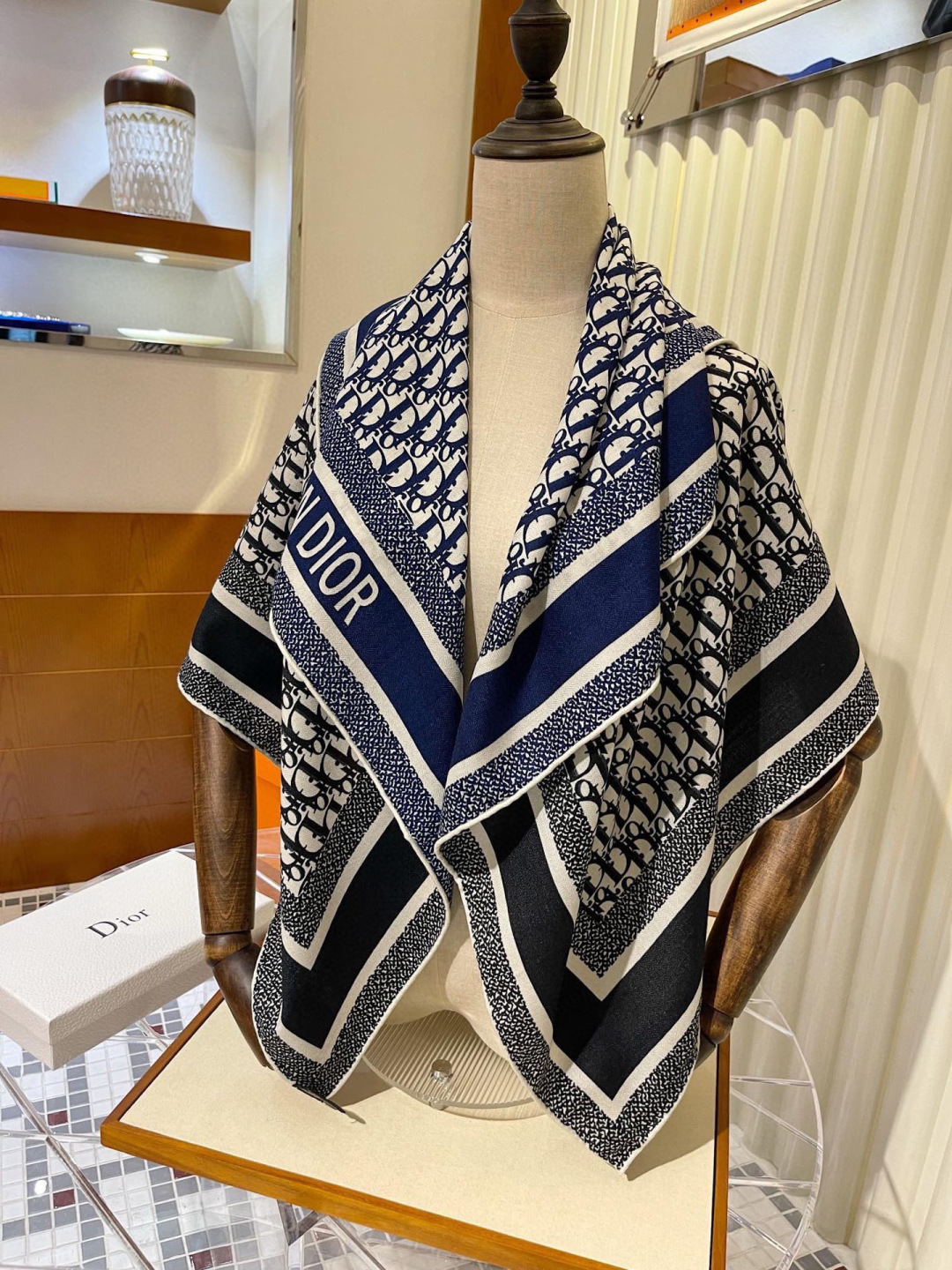 Dior 。首款上新双面丝绒～ 只有我家的品质才敢叫【丝绒”】只有我家的密度才敢说【加密】只有我家出品才