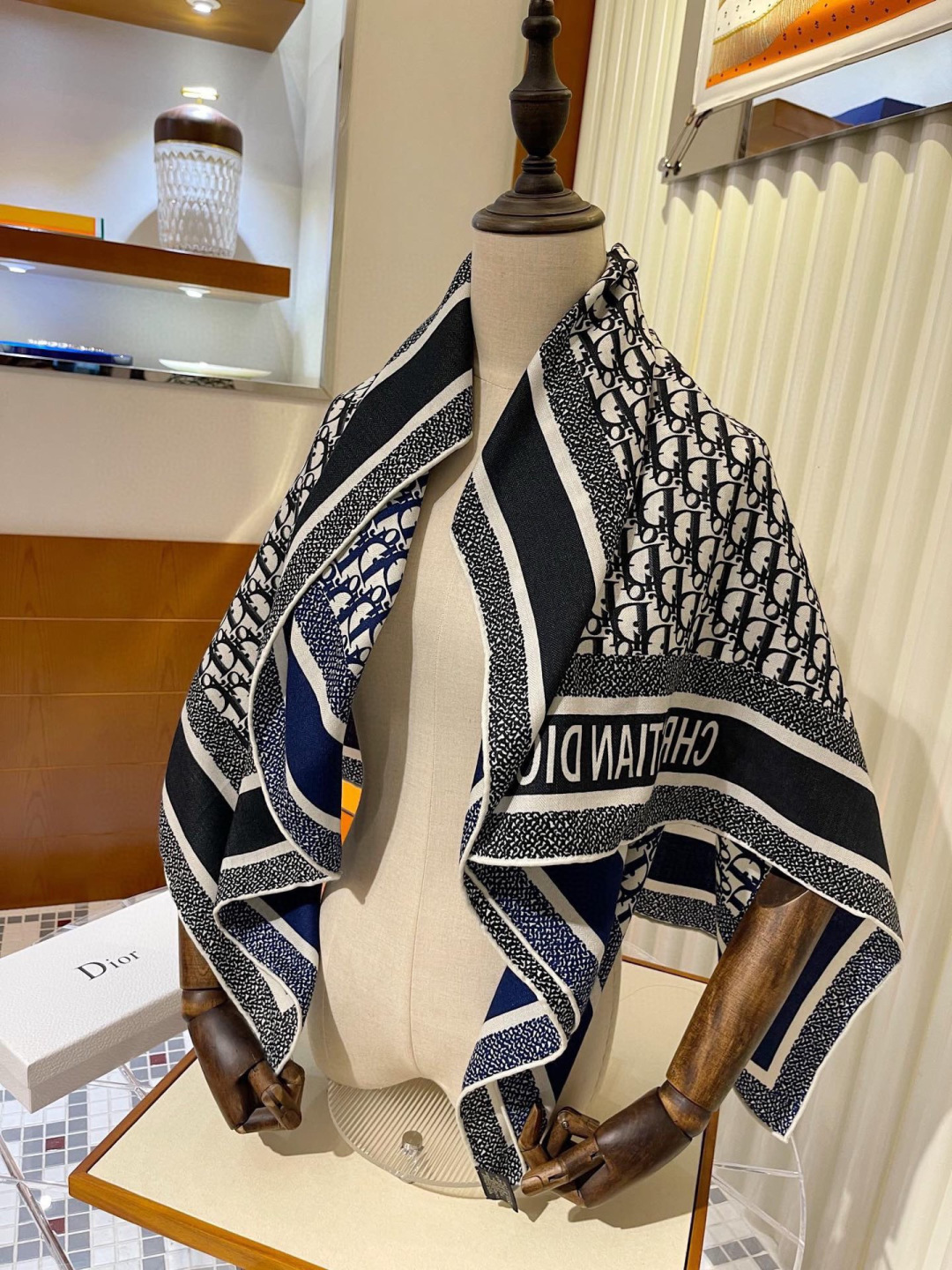 Dior 。首款上新双面丝绒～ 只有我家的品质才敢叫【丝绒”】只有我家的密度才敢说【加密】只有我家出品才