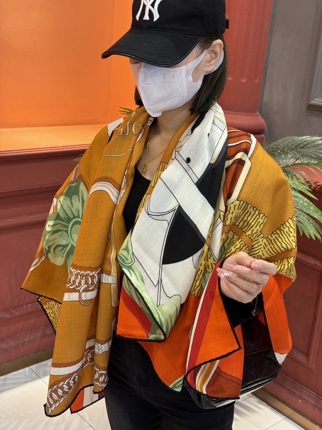 羊绒新款🆕👏👏买了都说好看‼️推荐💕爱马仕双面同色羊绒方巾，【双面同色140】顶级工艺超值‼️爱马仕专柜