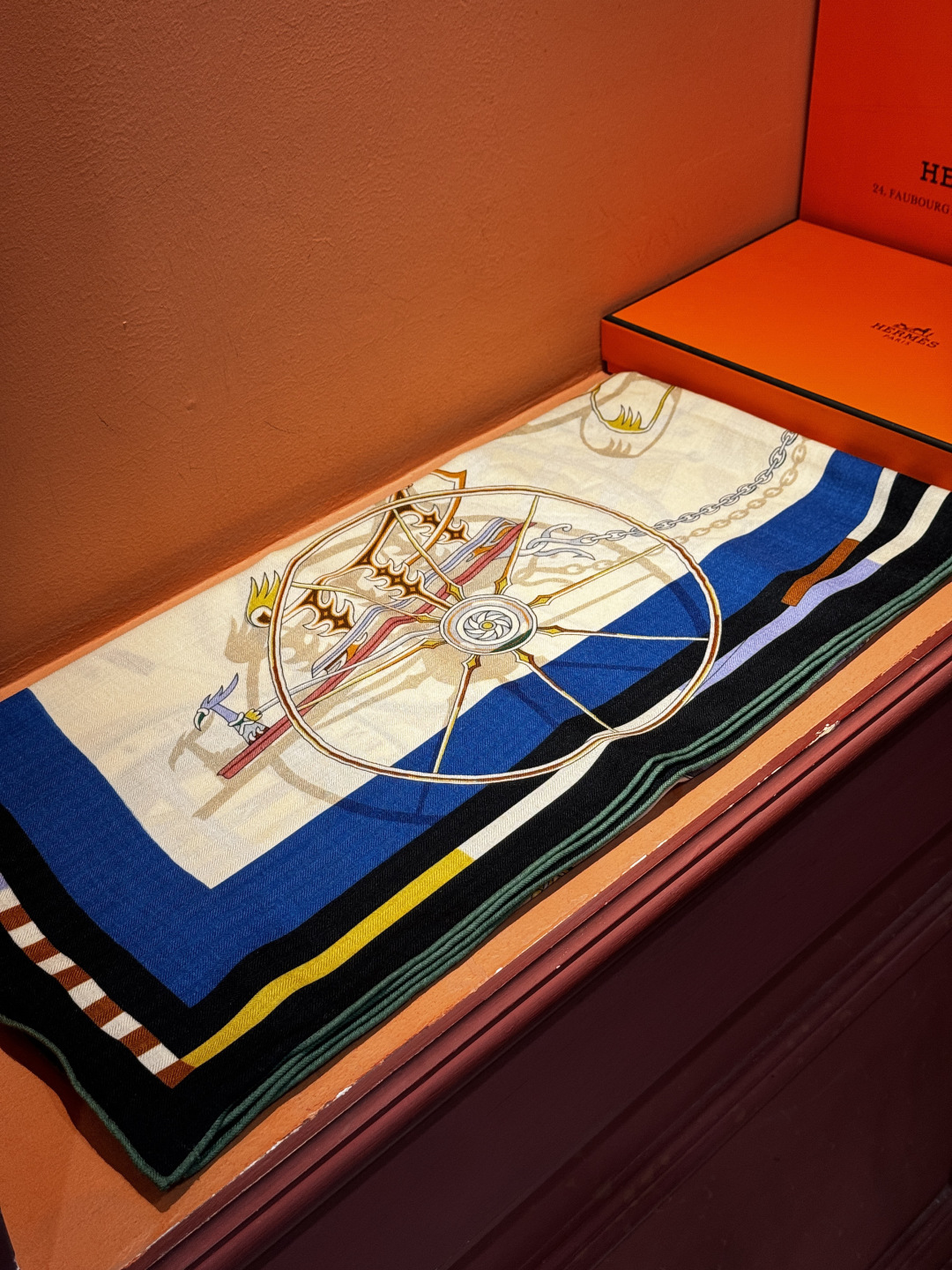 ❄️【双面同色】原单爱马仕140cm丝绒方巾💕 《平衡马车》，没有体验过野村大辅的豪华马车，就不算拥有丰