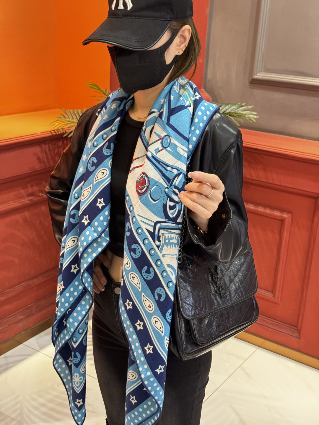 💟羊绒新款🆕👏👏买了都说好看‼️推荐💕爱马仕双面同色羊绒方巾【朋克骏马双面同色140】，顶级工艺超值‼️