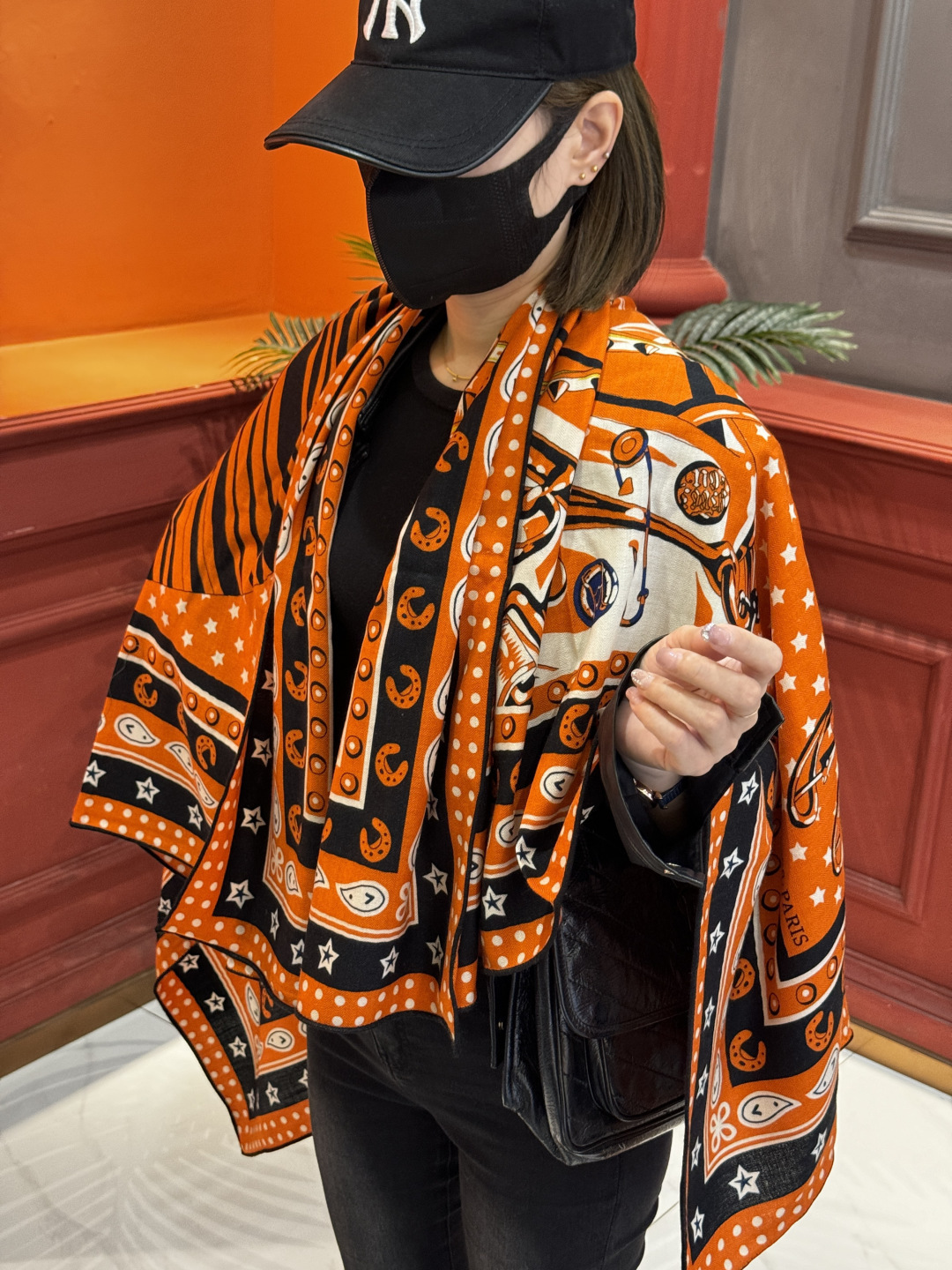 💟羊绒新款🆕👏👏买了都说好看‼️推荐💕爱马仕双面同色羊绒方巾【朋克骏马双面同色140】，顶级工艺超值‼️