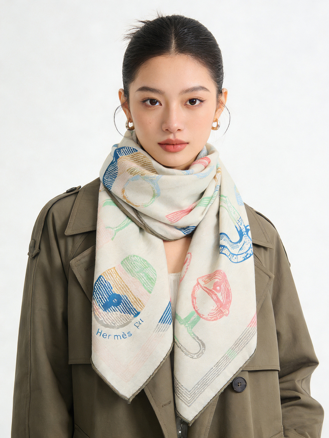 爱马仕(Hermes)【💗】 | “马具故事的诗意回顾”140披肩 【上新❤️】 永远秉承高品质手工卷边