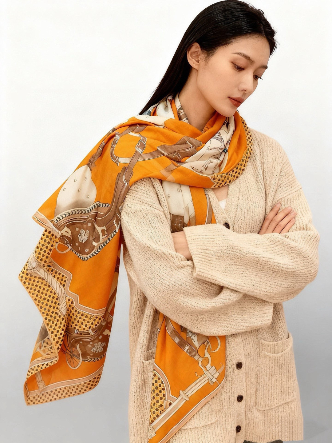 【140顶级丝羊绒双面同色披肩『骏马之城』！！超级气质！！】不仅美有其表，更有好品质与好细节的出彩内质！