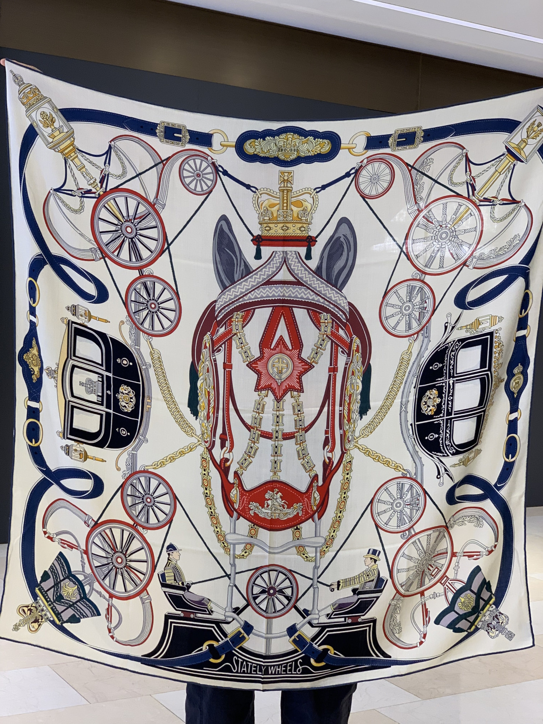 羊绒新款🆕👏👏买了都说好看‼️推荐💕爱马仕双面同色羊绒方巾【双面同色140】，顶级工艺超值‼️爱马仕专柜