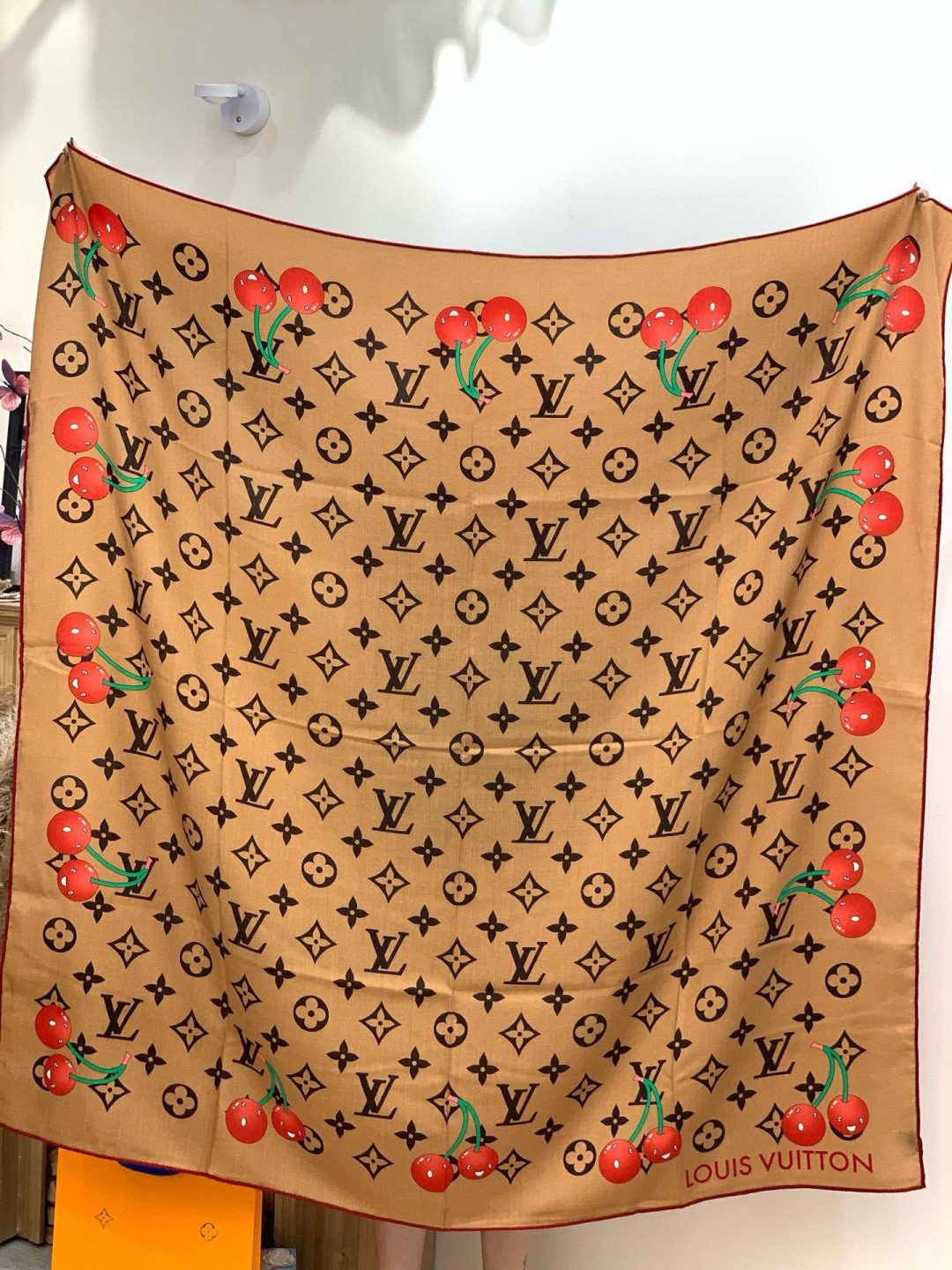 LV X TM MONOGRAMCERISE 140丝绒方巾【140双面丝绒同色】LV × TM Mon