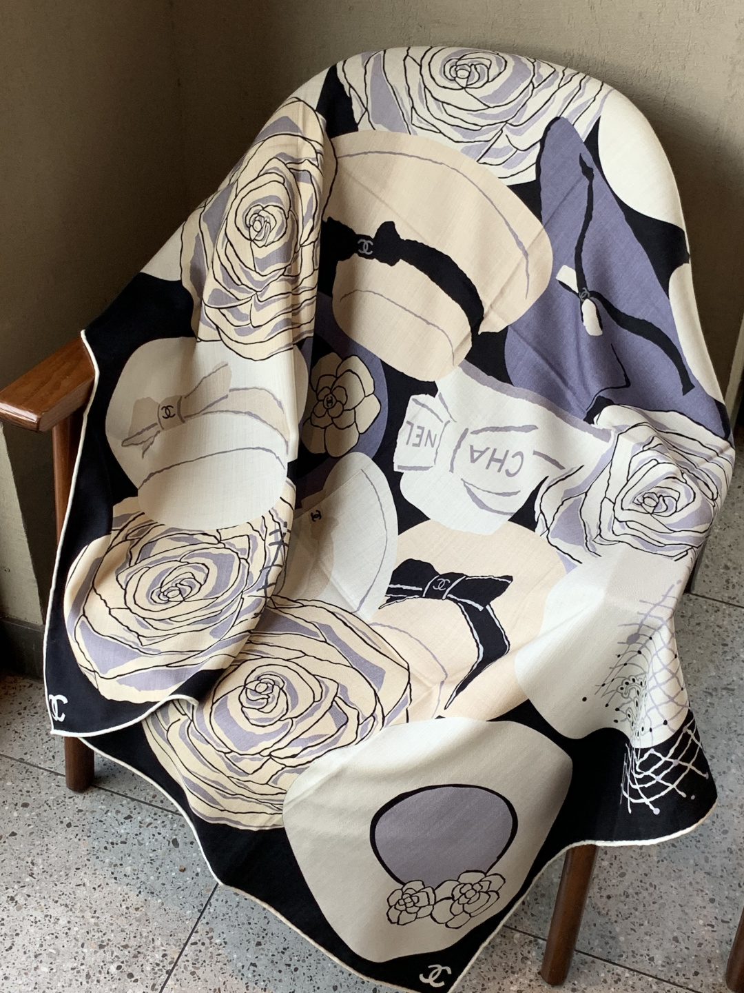 📦新款💖💖🏻🏻【山茶花印花140】140丝绒双面同色印花方巾‼️抢‼️VIP推荐 ‼️下手一定要快【高端