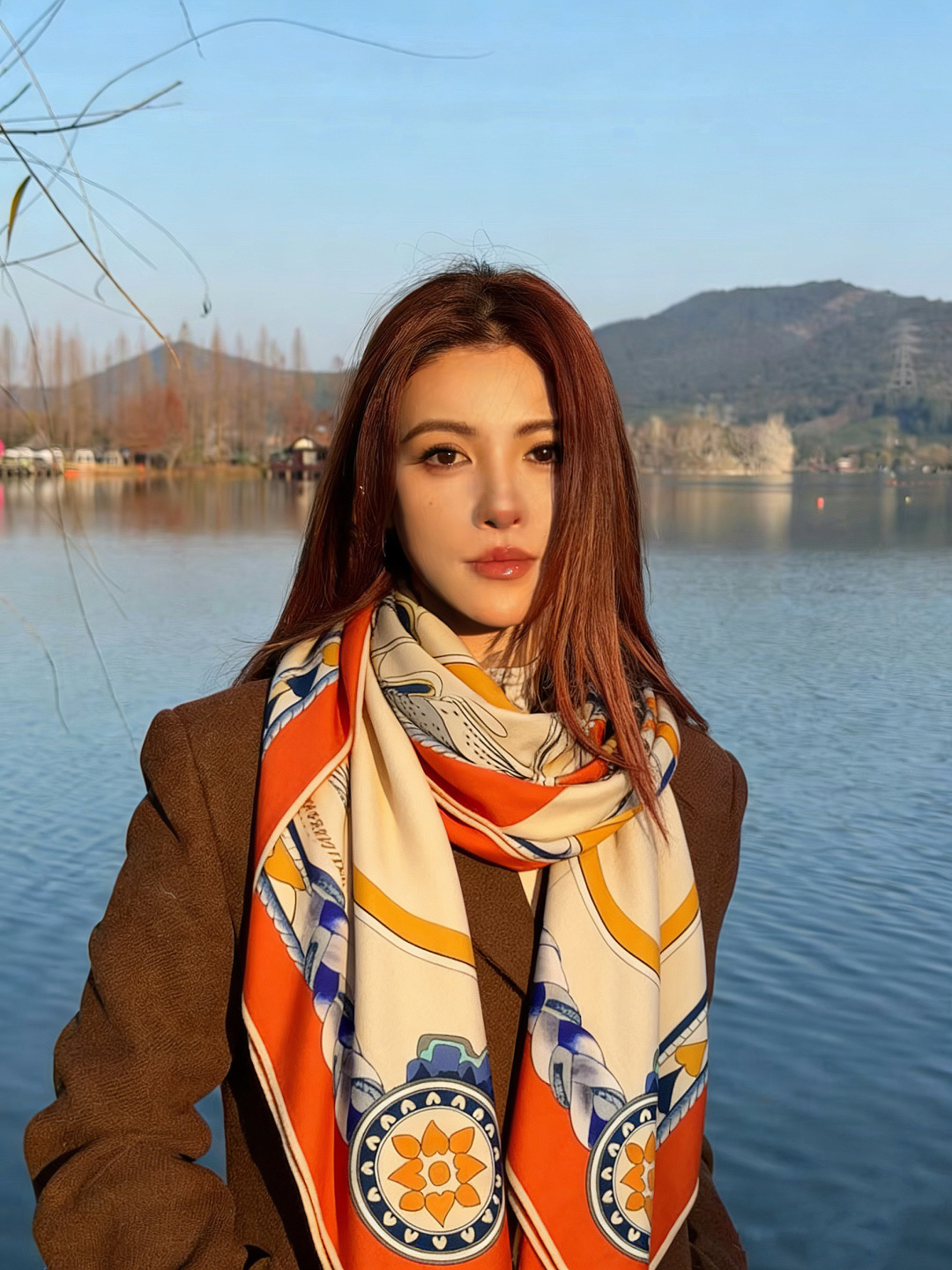 羊绒新款🆕👏👏买了都说好看‼️推荐💕爱马仕双面同色羊绒方巾【双面同色140】，顶级工艺超值‼️爱马仕专柜