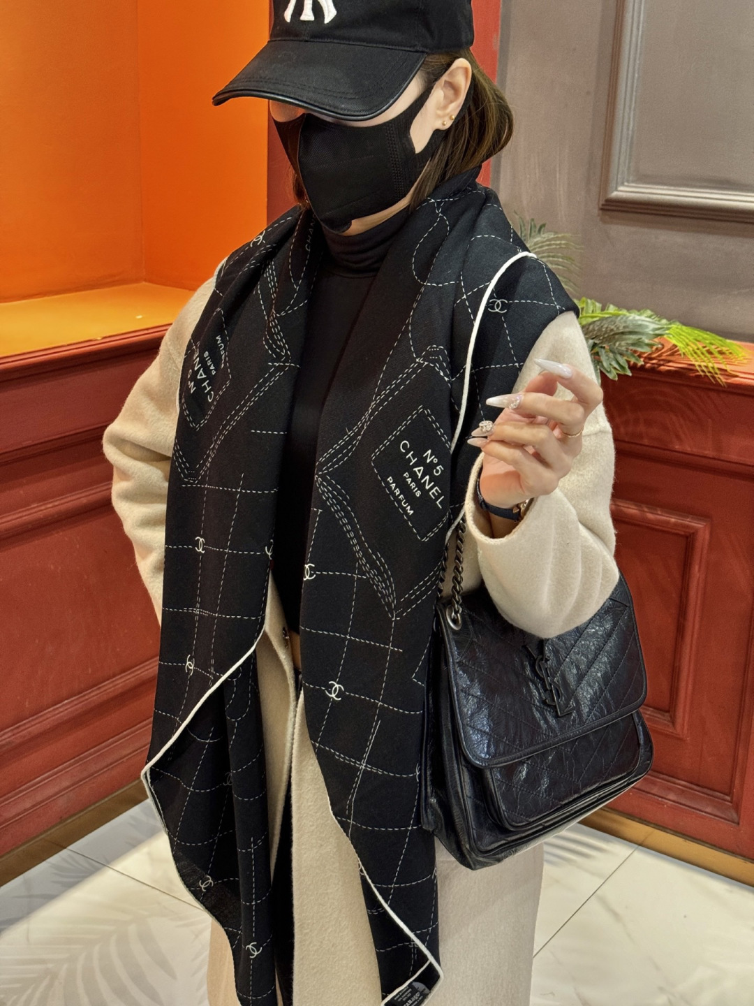 【升级双面同色 加密面料】 上新❤️ 140*140台版印花 黑白二色 高级都市新贵！山茶花的再一次邂逅