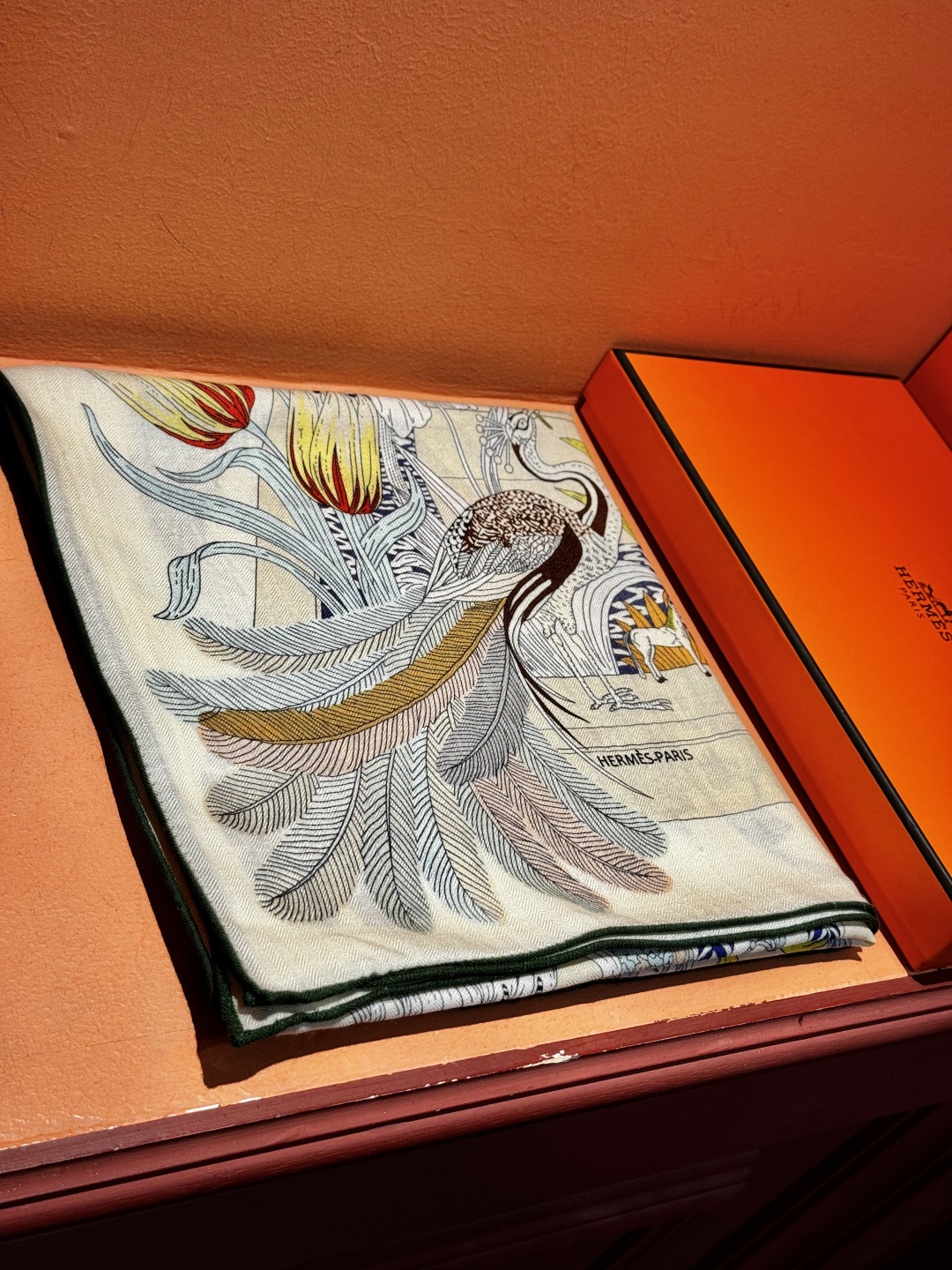 羊绒新款🆕👏买了都说好看‼️推荐💕爱马仕双面同色羊绒方巾，【奇珍乐园双面同色140】顶级工艺超值‼️爱马