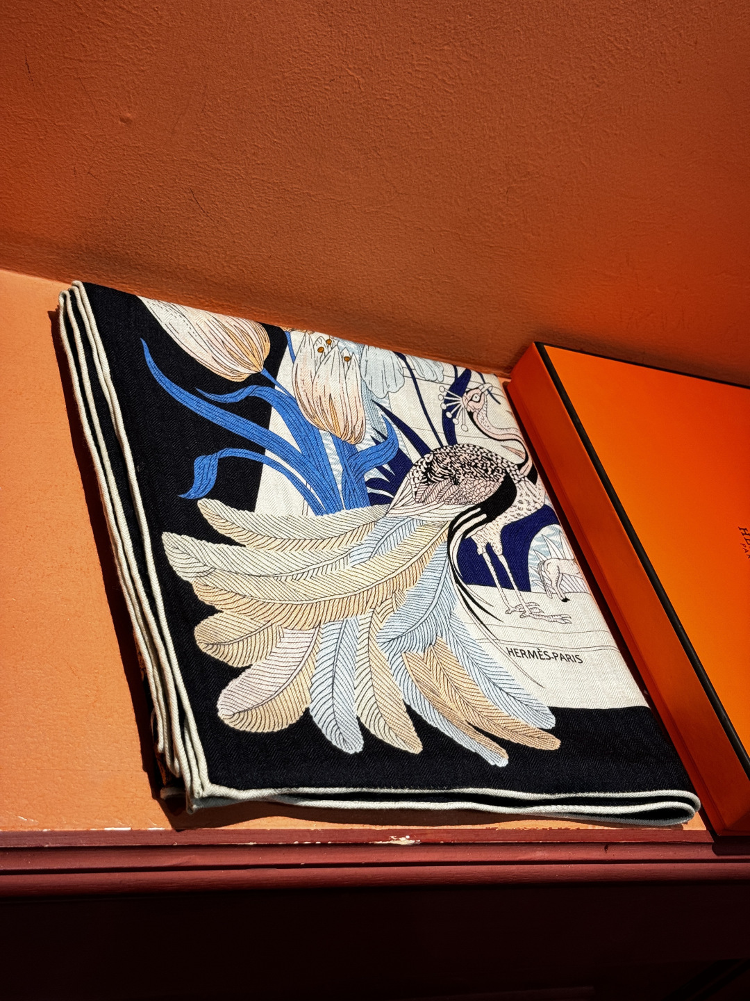 羊绒新款🆕👏买了都说好看‼️推荐💕爱马仕双面同色羊绒方巾，【奇珍乐园双面同色140】顶级工艺超值‼️爱马