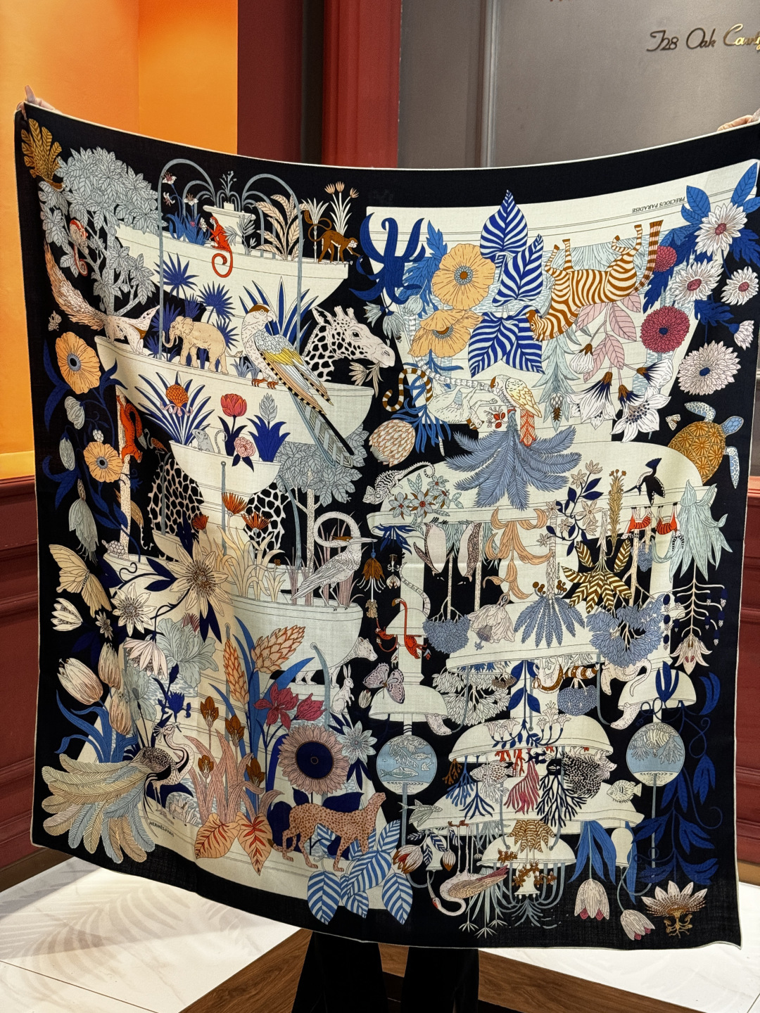 羊绒新款🆕👏买了都说好看‼️推荐💕爱马仕双面同色羊绒方巾，【奇珍乐园双面同色140】顶级工艺超值‼️爱马