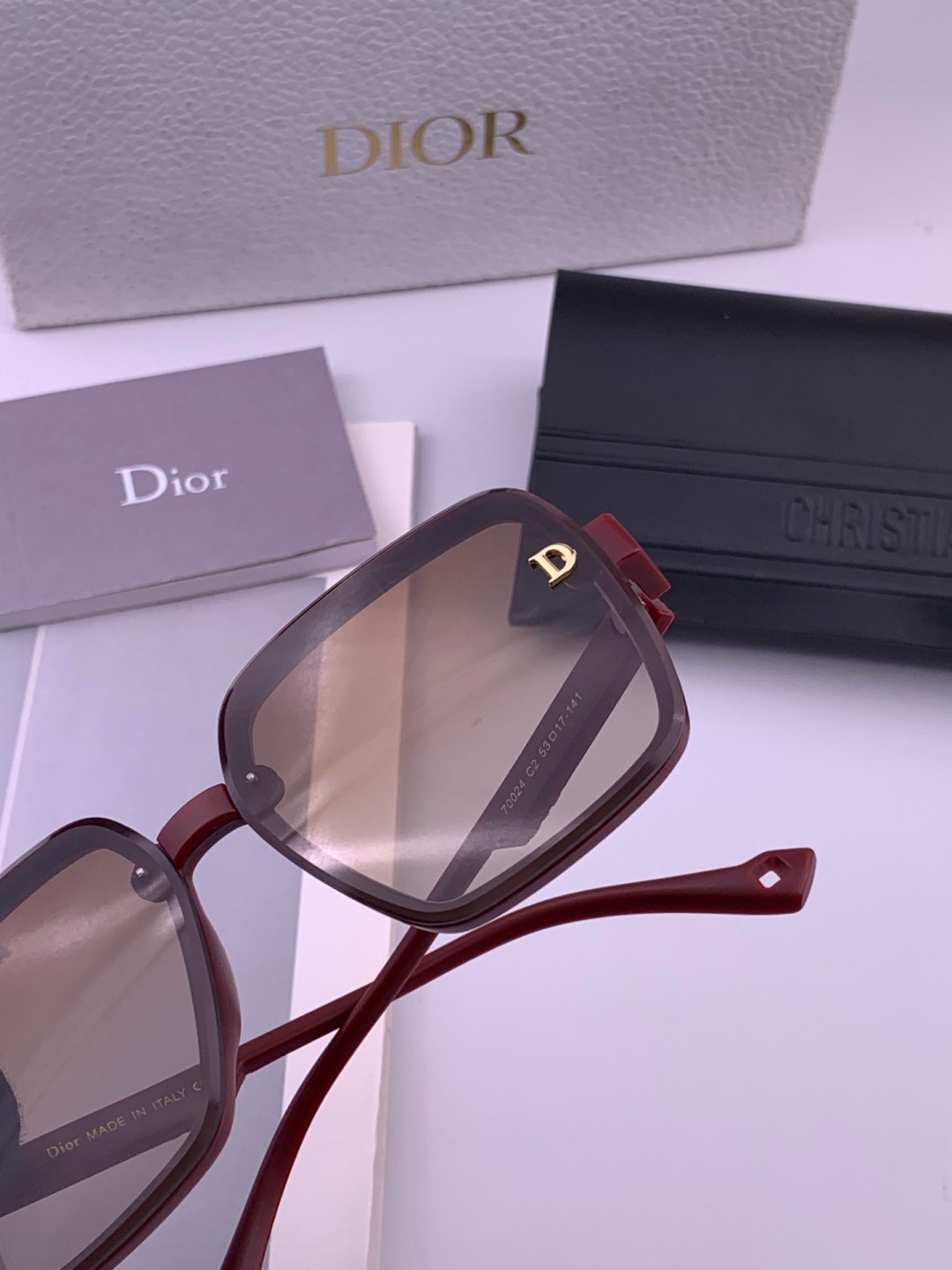 【DIOR】迪奥太阳镜 时尚造型 开车驾驶镜时尚墨镜🌸世界顶级奢华品牌，品质保证！😍😍经典款, 明星热爱