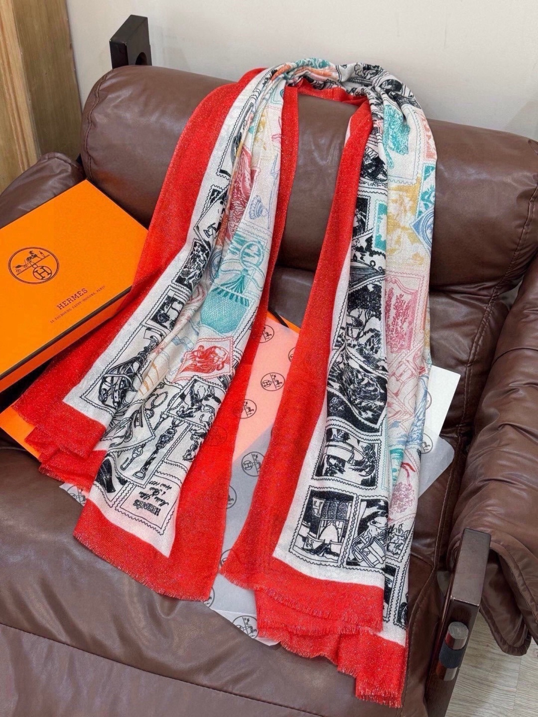 会发光发亮的围巾 羊绒新款🆕👏买了都说好看‼️推荐💕爱马仕羊绒方巾，顶级工艺超值‼️爱马仕专柜爆款🎁💟立