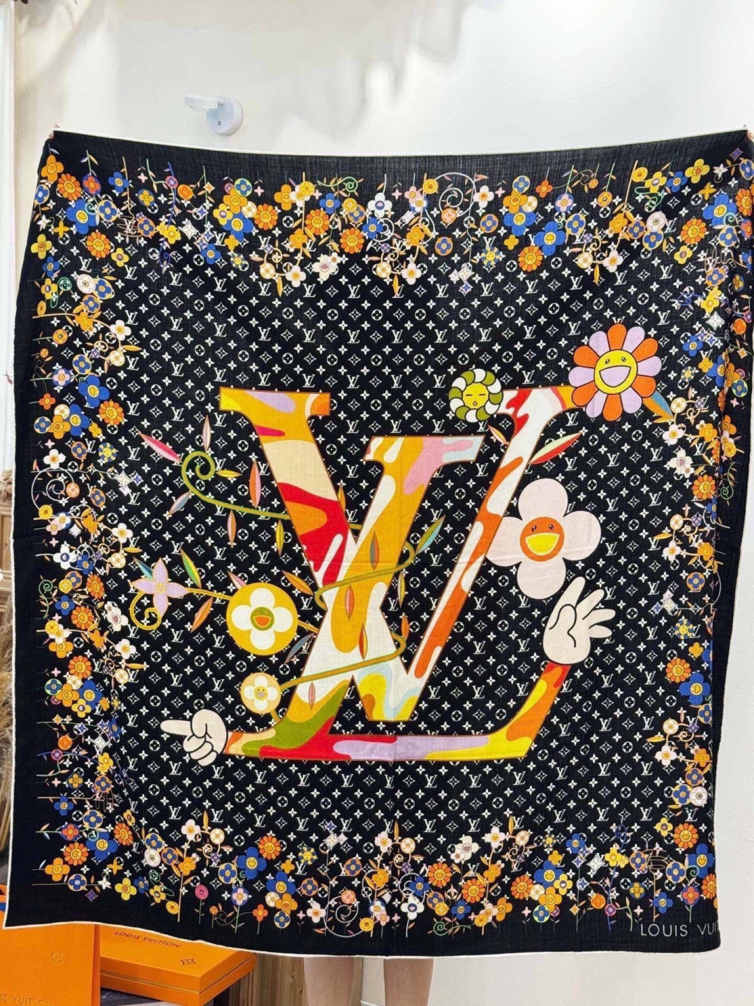 LV x TM SUPERFLAT FLOWERS 140 披肩【140顶级丝绒双面同色印花】LV x 