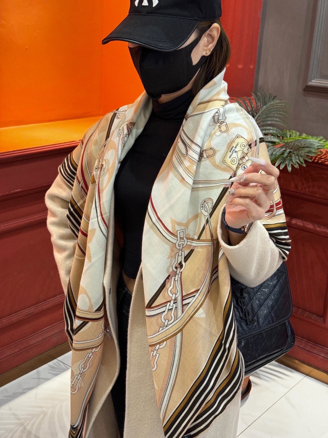 上新❤️ MONOGRAM JACQUARD DENIM140丝绒 方巾   【高定版  双面同色】有些