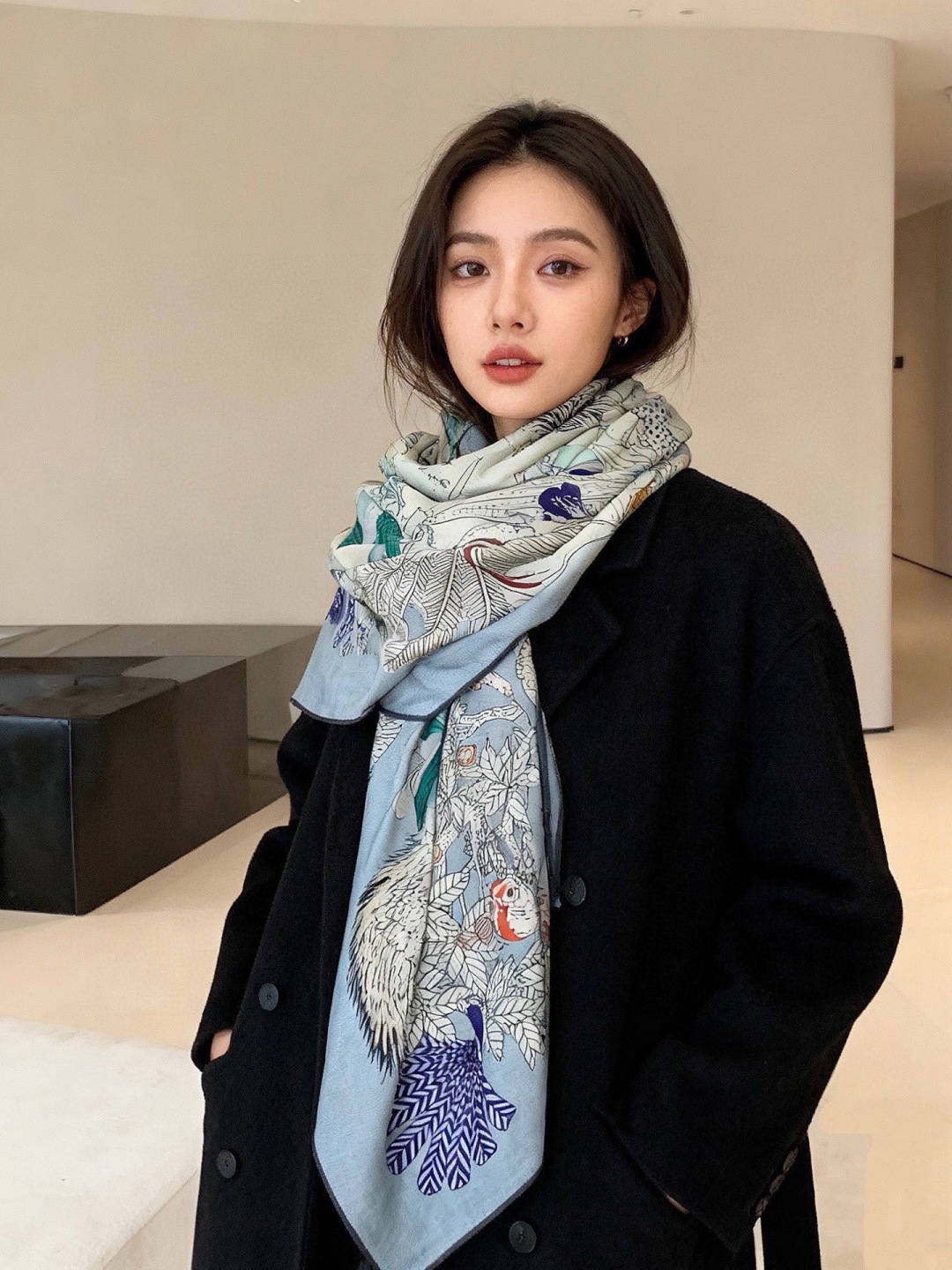 羊绒新款🆕👏买了都说好看‼️推荐💕爱马仕双面同色羊绒方巾，【奇珍乐园双面同色140】顶级工艺超值‼️爱马