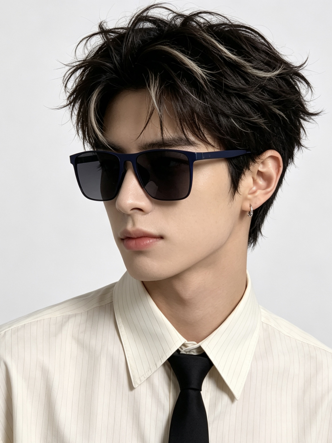 GUCCI 男款炫彩飞行员偏光太阳镜 ❤️材质：高清尼龙加厚卡槽高清偏光镜片 🌹无边框镜架💕颜👍型号：G