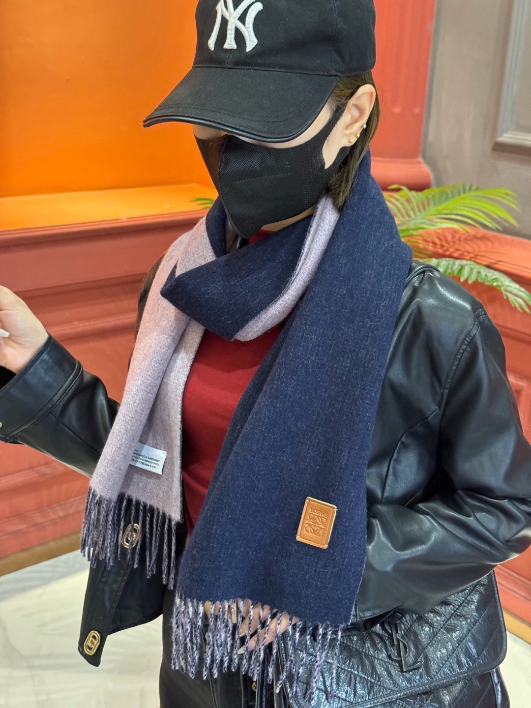✨✨太美了😍罗意威 情侣款 美到要尖叫😱专柜最新款🎊英伦欧美范儿 又是一款即时尚又实用的大围巾&长巾，🎆