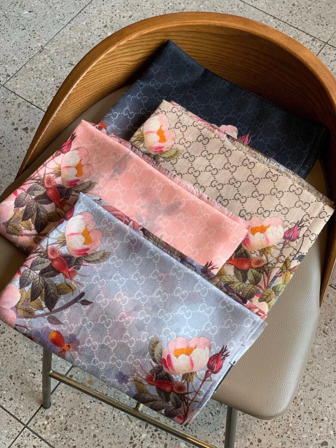 💟秀外慧中，美到过分❗️上身效果疯狂的喜欢❗️Gucci New~300支高端戒指绒！真心美爆了的设计，