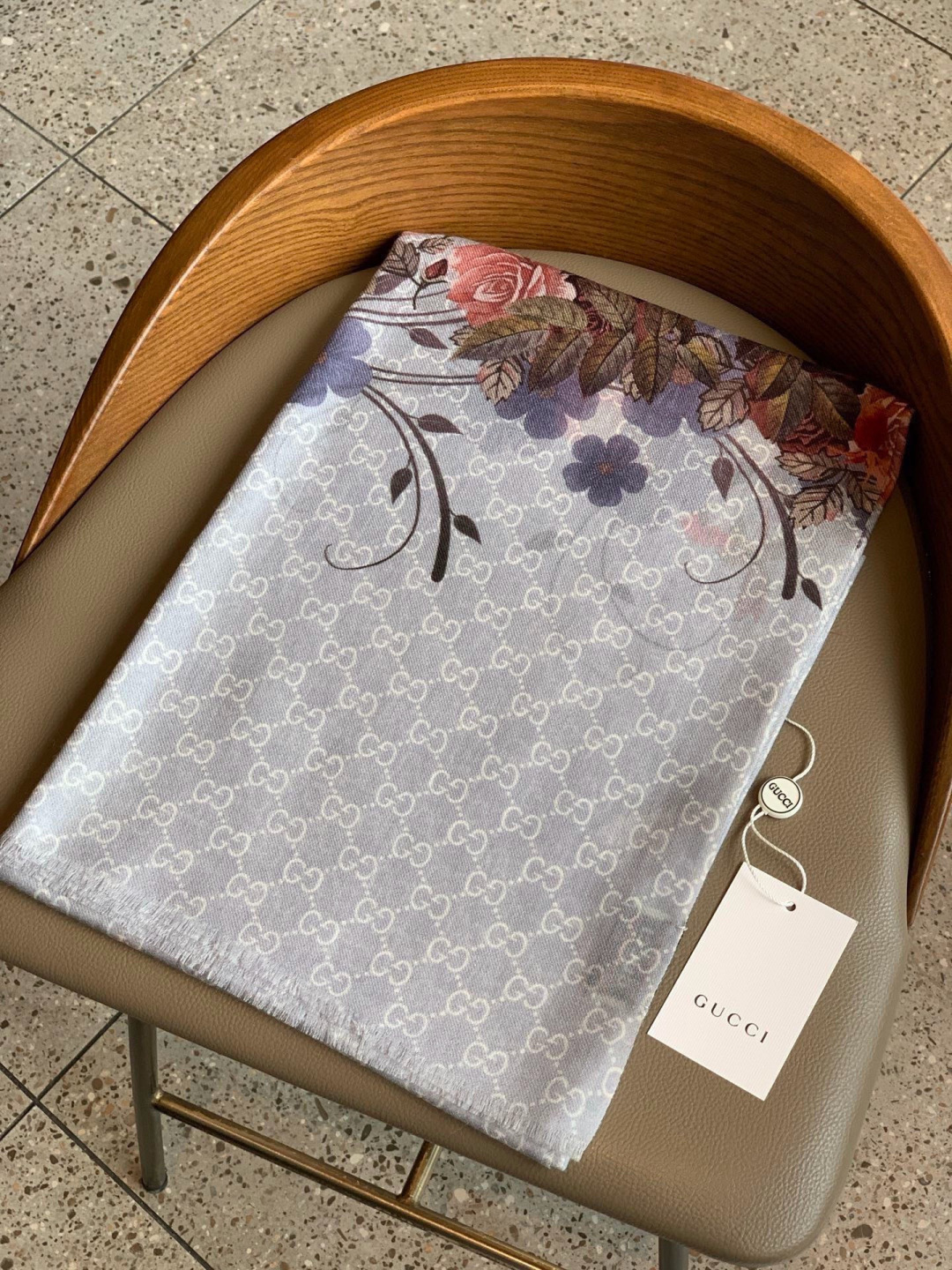 💟秀外慧中，美到过分❗️上身效果疯狂的喜欢❗️Gucci New~300支高端戒指绒！真心美爆了的设计，