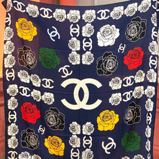 香奈儿上新❤️【Chanel】 经典茶花优雅Coco风,Chanel最新丝绒大方巾~气质到骨子里,香奶奶 香奈儿上新❤️【Chanel】 经典茶花优雅Coco风,Chanel最新丝绒大方巾~气质到骨子里,香奶奶