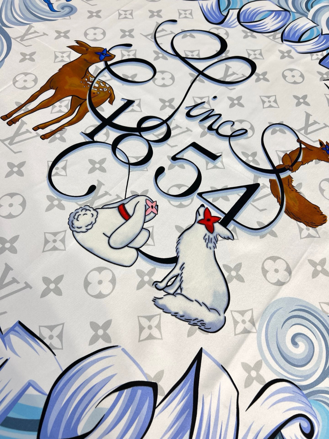 VIVIENNE WINTER HOLIDAY 90双面方巾Vivienne Winter Holida
