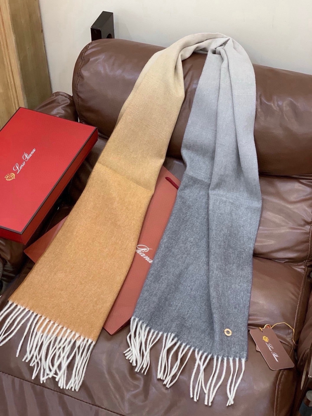 ✨✨太美了😍 【皮安娜】情侣款  美到要尖叫😱专柜最新款🎊英伦欧美范儿「多色渐变」又是一款即时尚又实用的
