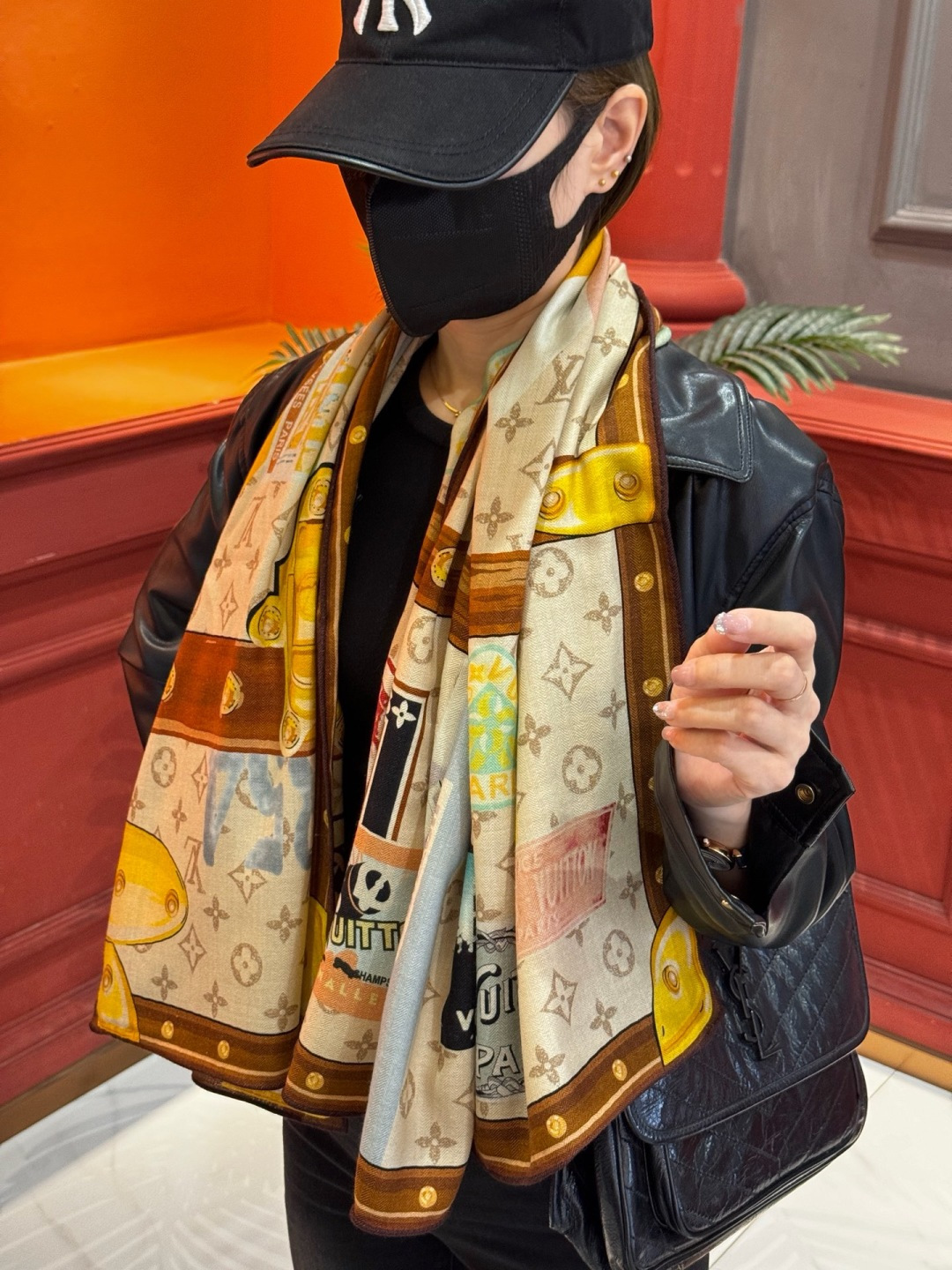 【LV】上新❤️ 路易威登 一款值得品细节的高货抠细节，从一个小块的配色去打败市场货140方巾 二个配色