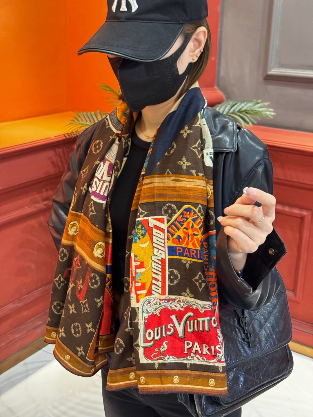 【LV】上新❤️ 路易威登 一款值得品细节的高货抠细节，从一个小块的配色去打败市场货140方巾 二个配色