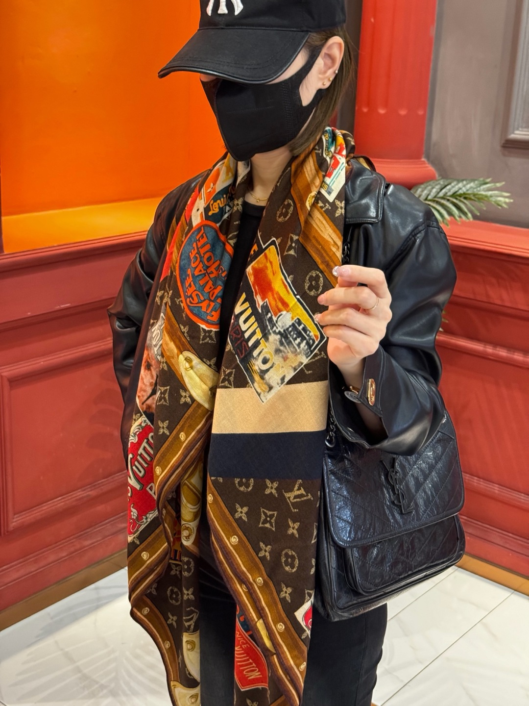 【LV】上新❤️ 路易威登 一款值得品细节的高货抠细节，从一个小块的配色去打败市场货140方巾 二个配色