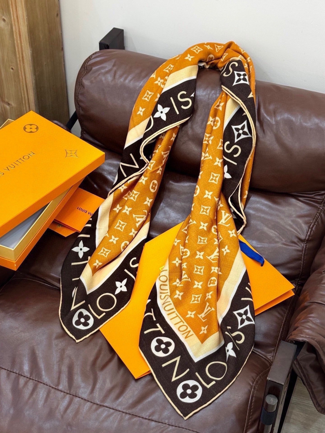 MONOGRAM INFINITY 140丝绒方巾【140顶级丝绒双面同色】Monogram Infin