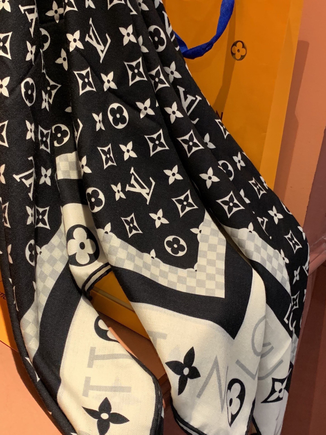 MONOGRAM INFINITY 140丝绒方巾【140顶级丝绒双面同色】Monogram Infin