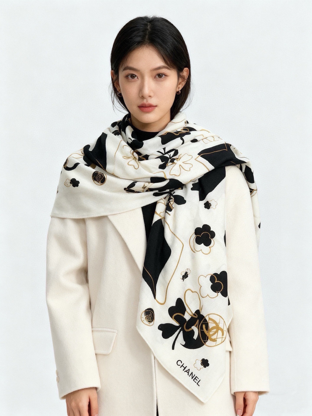 上新❤️【Chanel】 经典茶花优雅Coco风，Chanel最新菱格丝绒大方巾~气质到骨子里，香奶奶新