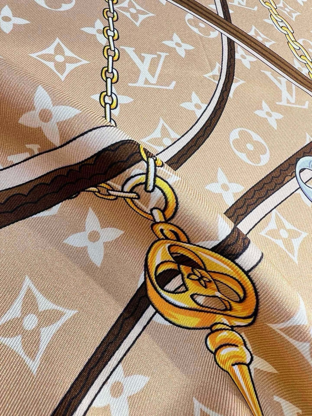 STRAP AND TRUNK SQUARE 90方巾 StraP And Trunk Square 方巾致敬品牌制箱传