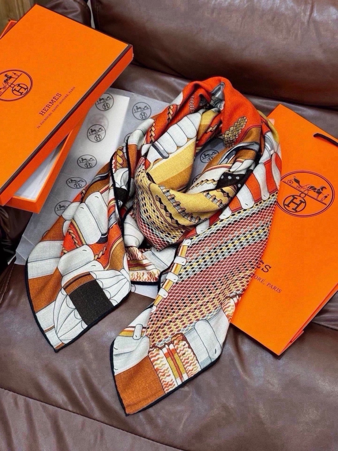 💟上新💞 【双面同色】HERMES 牛逼爆款单款单色 绝对顶级品质】💣超值回馈🎀绝对会尖叫的专柜品质😈💎此款是H限量款，
