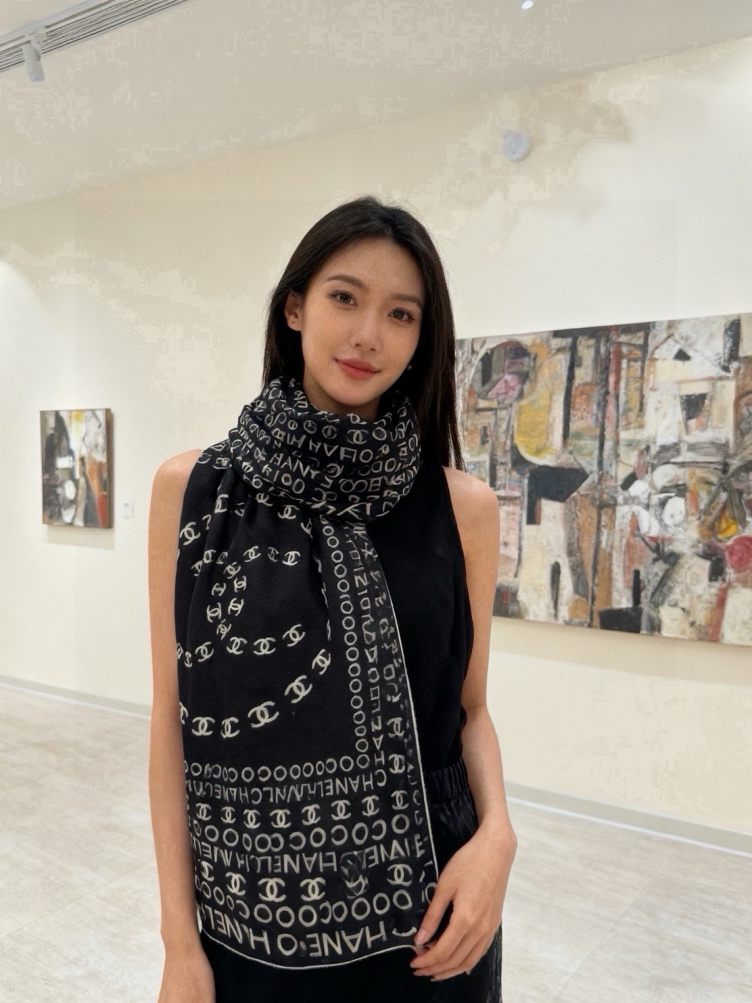 Chanel ~ 【140顶级双面丝绒披肩】 香家logo与字母的完美碰撞设计 底部还有隐隐约约的双C小Logo  完美