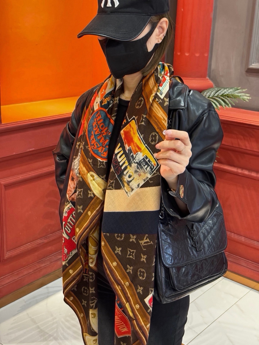 【LV】上新❤️  路易威登 一款值得品细节的高货 抠细节，从一个小块的配色去打败市场货 140方巾 二个配色  欢迎对