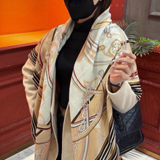 上新❤️ MONOGRAM JACQUARD DENIM 140丝绒 方巾 【高定版 双面同色】 有些款式他值得 上新❤️ MONOGRAM JACQUARD DENIM 140丝绒 方巾 【高定版 双面同色】 有些款式他值得