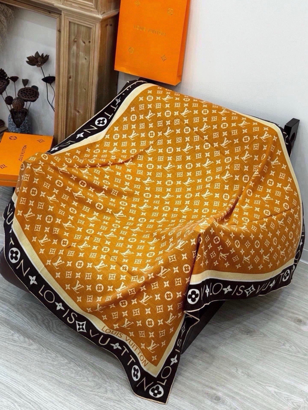 MONOGRAM INFINITY 140丝绒方巾 【140顶级丝绒双面同色】 Monogram Infinity 方巾