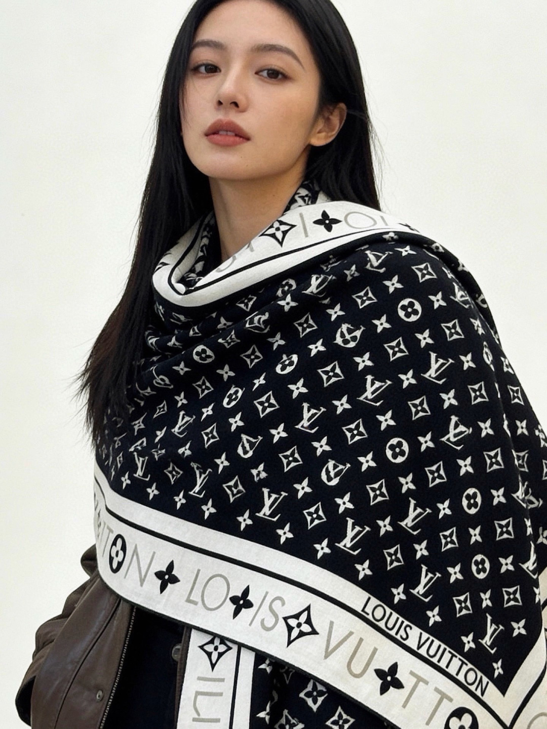 MONOGRAM INFINITY 140丝绒方巾 【140顶级丝绒双面同色】 Monogram Infinity 方巾
