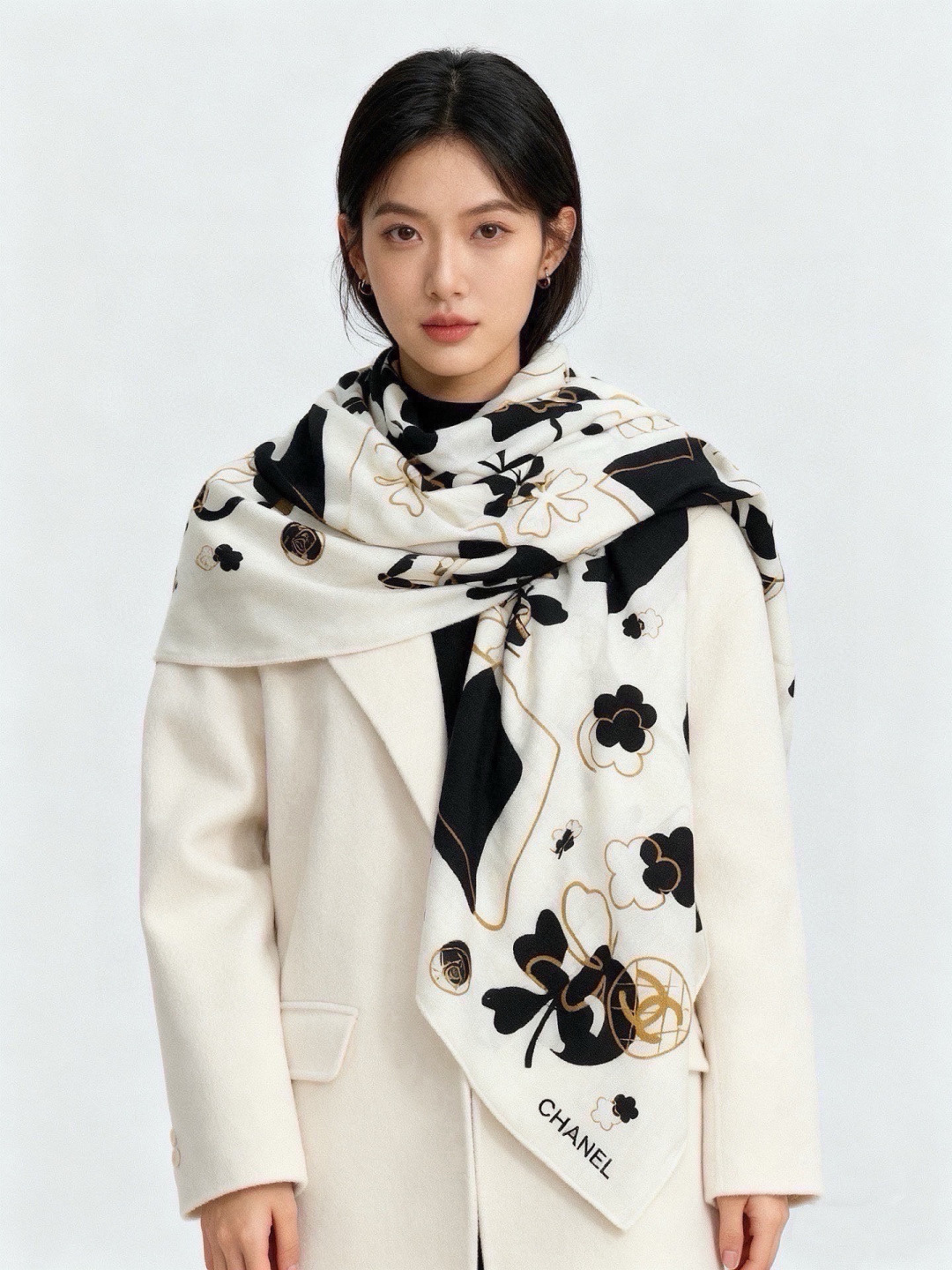 上新❤️ 【Chanel】 经典茶花优雅Coco风,Chanel最新菱格丝绒大方巾~气质到骨子里,香奶奶新一季的面料超 上新❤️ 【Chanel】 经典茶花优雅Coco风,Chanel最新菱格丝绒大方巾~气质到骨子里,香奶奶新一季的面料超