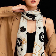上新❤️ 【Chanel】 经典茶花优雅Coco风,Chanel最新菱格丝绒大方巾~气质到骨子里,香奶奶新一季的面料超 上新❤️ 【Chanel】 经典茶花优雅Coco风,Chanel最新菱格丝绒大方巾~气质到骨子里,香奶奶新一季的面料超